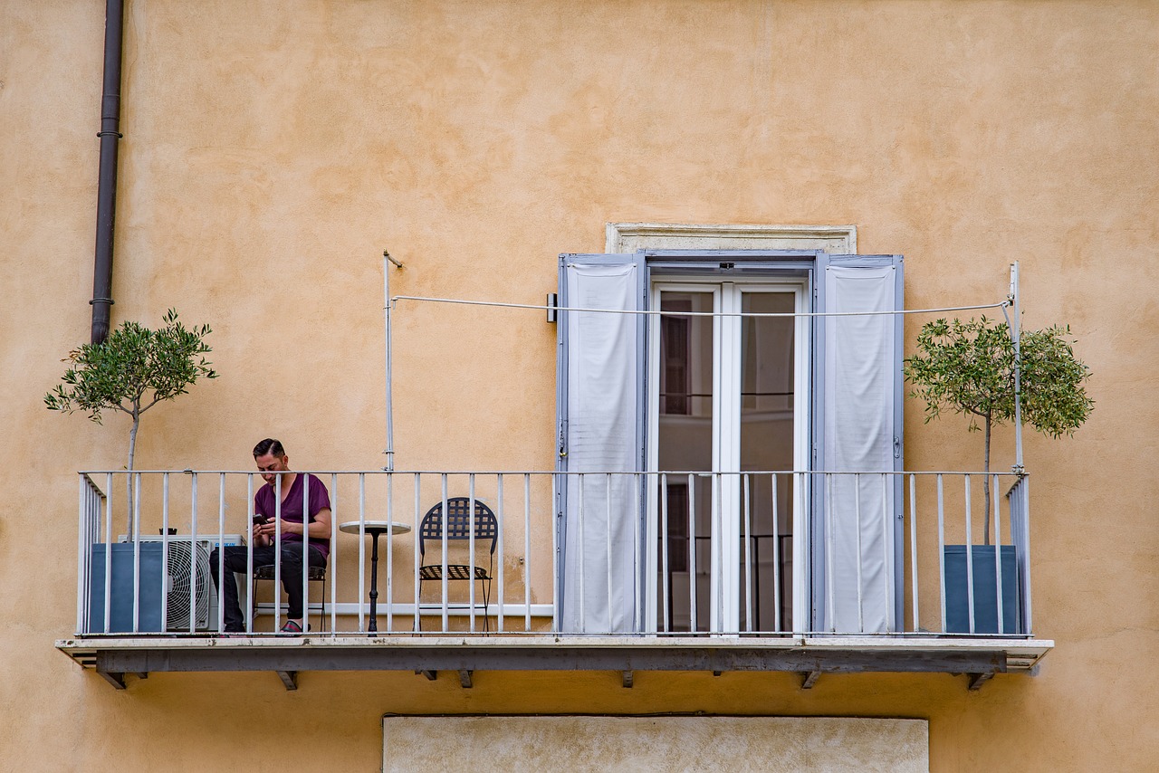 How to Create a Small Balcony Oasis with Plants